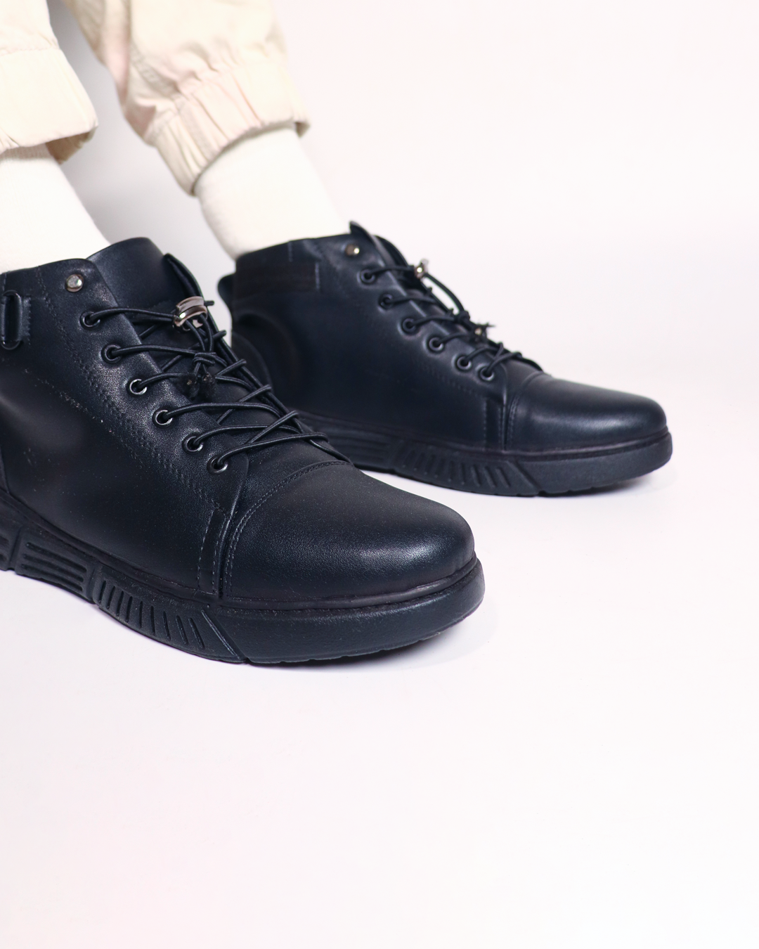 Boots Style Sneaker